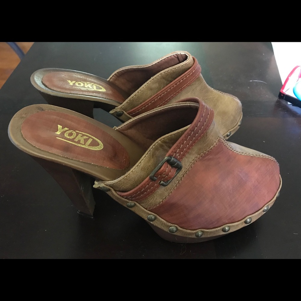 Brand new YOKI slide on mule heel clogs size 7